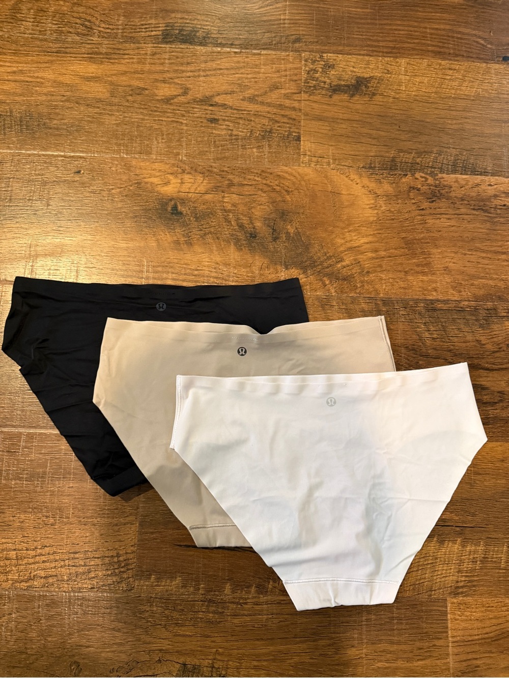 Lululemon Seamless Bikini underwear 3 pack